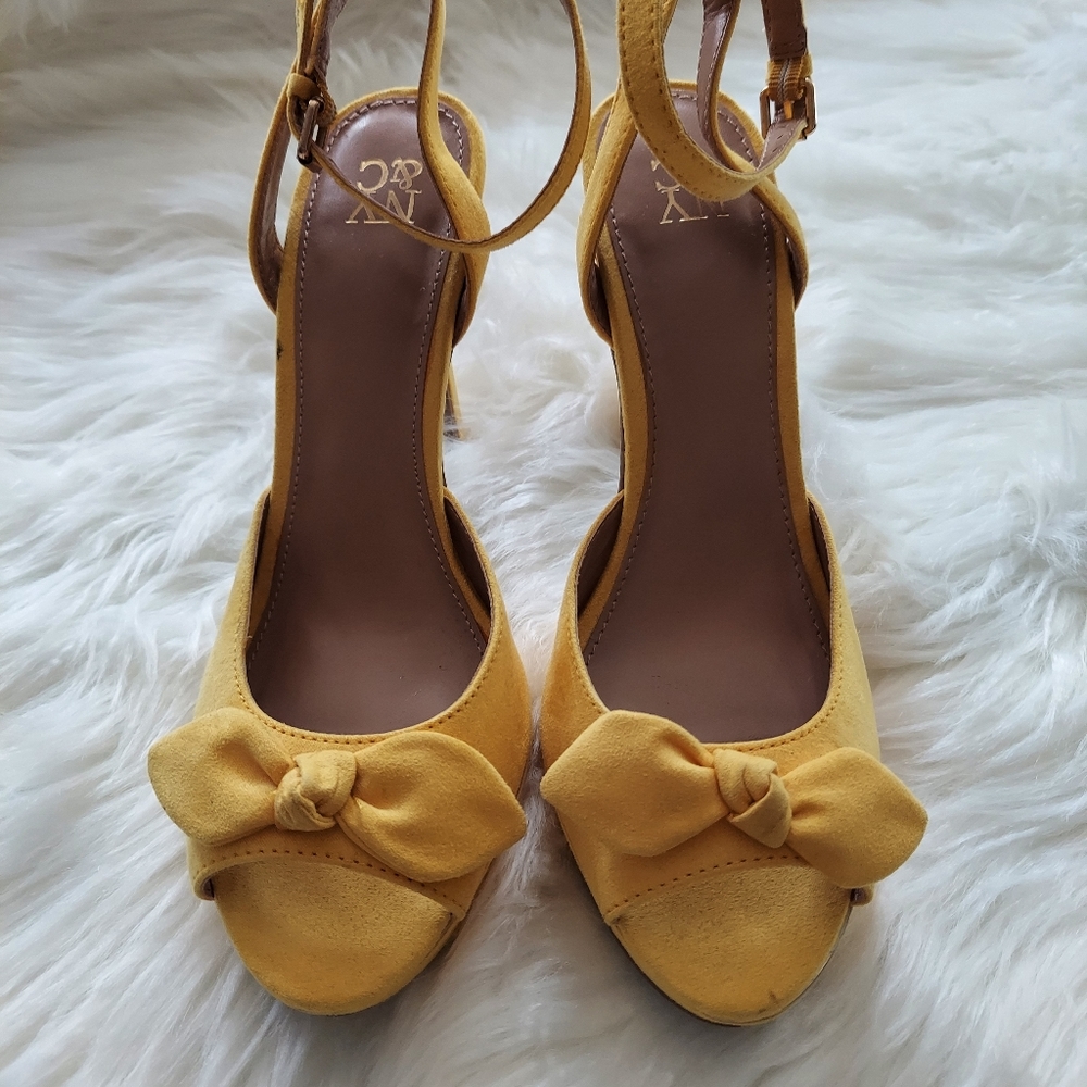 Womens NYC  heels